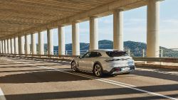 Porsche Taycan Cross Turismo - Image 14 from the photo gallery