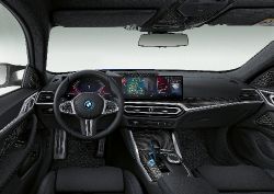 BMW i4 - interior dashboard