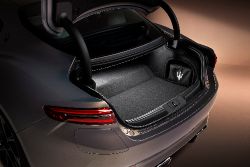 Maserati GranTurismo - trunk / boot