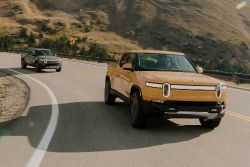 Rivian R1T - Image 2 from the photo gallery