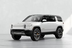 Rivian R1S - Glacier White