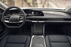 Lucid Air - Pure cockpit