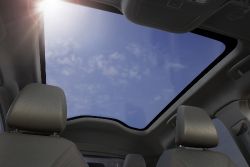 Ford Mustang Mach-E - panoramic sunroof
