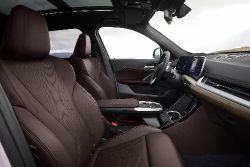 BMW iX1 - interior seats