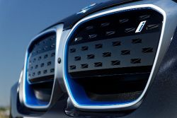 BMW iX3 - grill