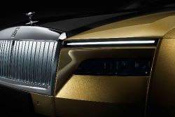 Rolls-Royce Spectre - front