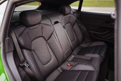 Porsche Taycan Cross Turismo - Mamba Green back seats