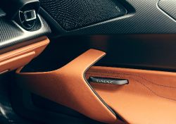 Rimac Nevera - INTERIOR 