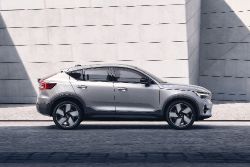 Volvo C40 Recharge - side