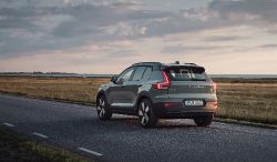 Volvo XC40 Recharge - rear