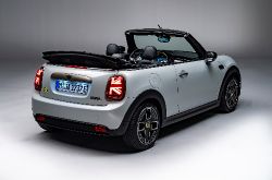 Mini Cooper SE Convertible - rear