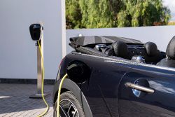 Mini Cooper SE Convertible - charging