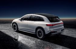 Mercedes-Benz EQS SUV - rear 580 4MATIC