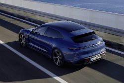 Porsche Taycan Sport Turismo - Image 7 from the photo gallery