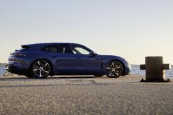 Porsche Taycan Sport Turismo - Image 5 from the photo gallery
