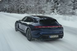 Porsche Taycan Sport Turismo - Gentian Blue Metallic