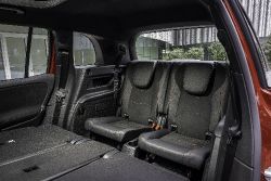 Mercedes-Benz EQB - Interior back seats