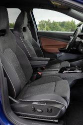 Volkswagen ID.4 - interior front seats