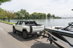 GMC Hummer EV Pickup - Towing