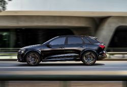 Audi Q8 e-tron - SQ8 side