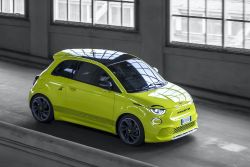 Abarth 500e - Image 5 from the photo gallery