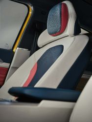 Aiways U6 - interior front seat