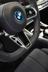 BMW i7 - i7 M70