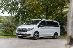 Mercedes-Benz EQV - front