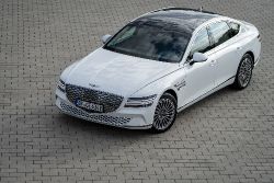 Genesis G80 Electrified - Image 1 from the photo gallery