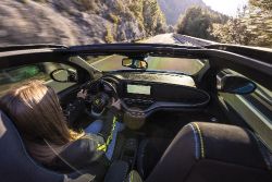 Abarth 500e - Interior