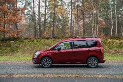 Renault Kangoo E-Tech Electric - side