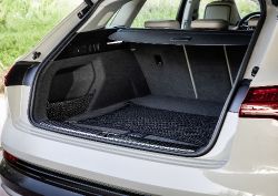 Audi e-tron - boot / trunk