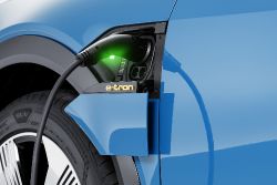 Audi e-tron - charging
