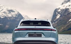 NIO ET5 Touring - rear