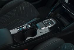 Peugeot e-208 - interior