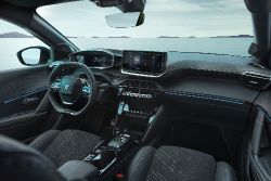 Peugeot e-208 - interior