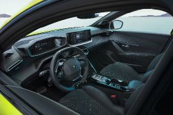 Peugeot e-208 - interior steering wheel