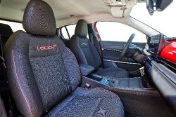Fiat 600e - RED interior front seats