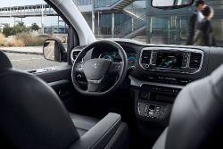 Peugeot e-Traveller - interior