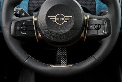 Mini Countryman - interior steering wheel