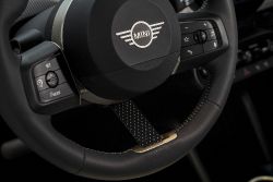Mini Cooper - interior steering wheel