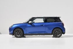 Mini Cooper - side