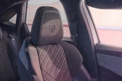 Peugeot E-3008 - drivers seat