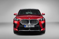 BMW iX2 - front