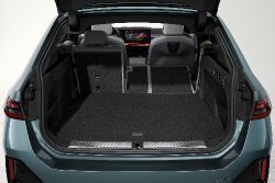 BMW i5 Touring - trunk / boot