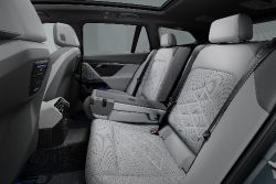 BMW i5 Touring - interior rear seats