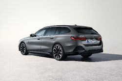 BMW i5 Touring - M60