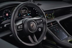 Porsche Taycan Cross Turismo - interior steering wheel