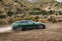 Porsche Taycan Cross Turismo - Image 5 from the photo gallery