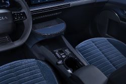 Lancia Ypsilon - interior front seats